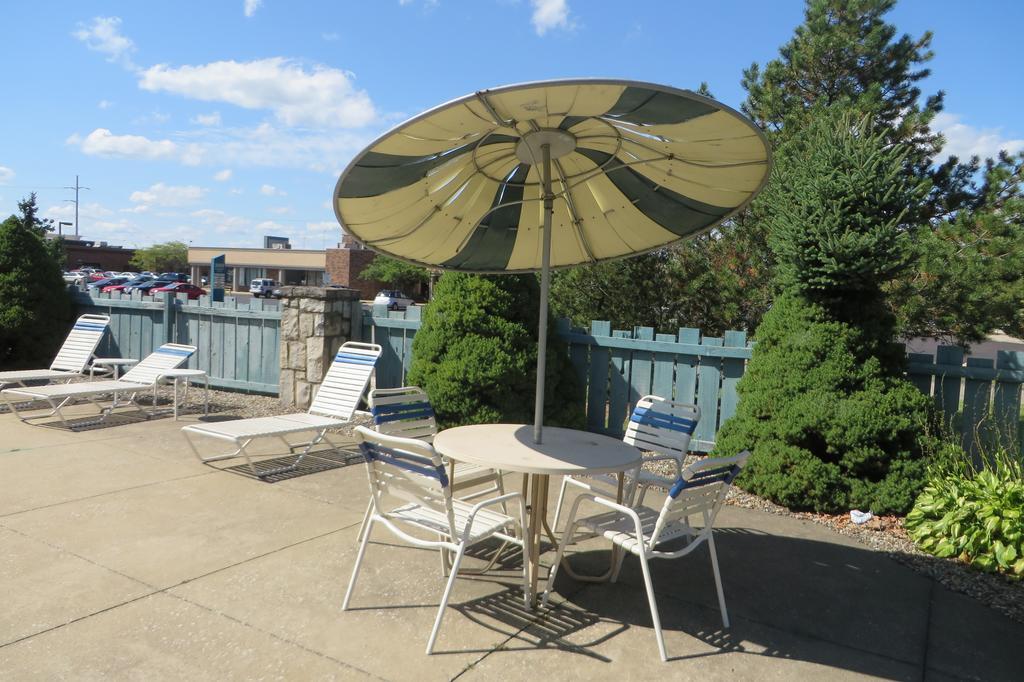 Knights Inn Canton Exterior photo